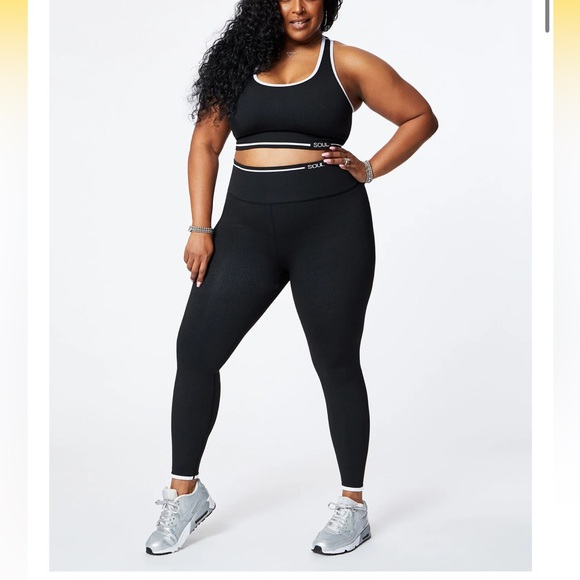 Soul by SoulCycle
Ribbed Kit matching workout set - Picture 5 of 5